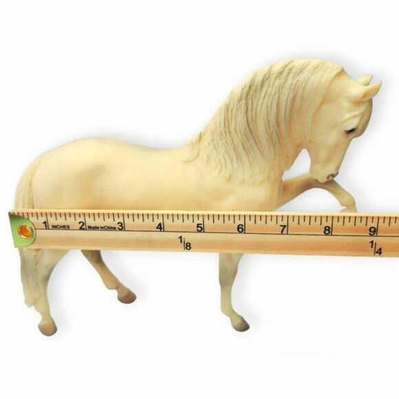VTG Breyer Legionario III #68 Famous Andalusian Stallion Collectible Horse - Picture 8 of 9